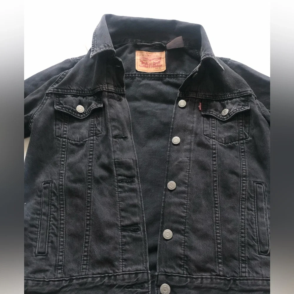 Levi’s Denim Small Black Jacket - Picture 5 of 6